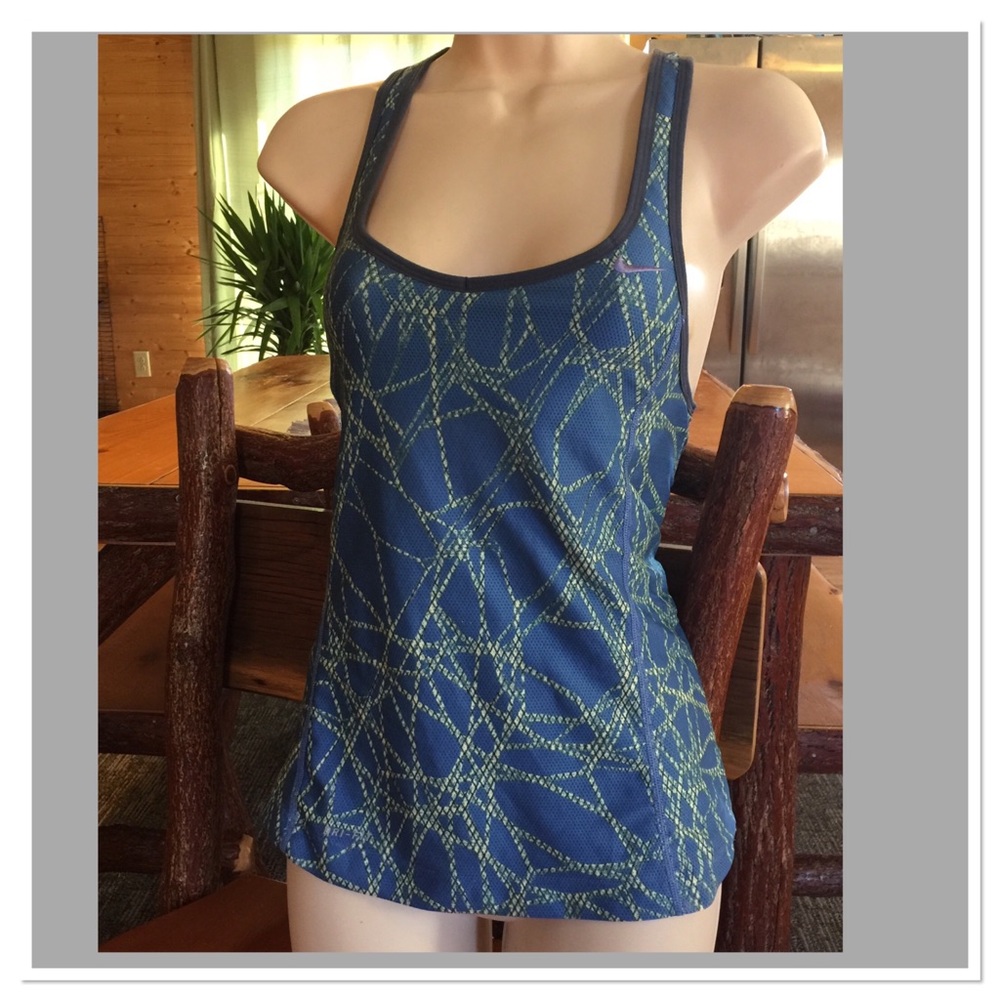 Nike tank top xs